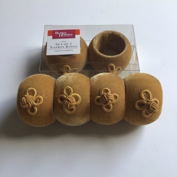 Better Homes And Gardens Other - Better Homes & Gardens SET OF 6 Tan Gold Velvet Asian Knot Round Napkin Rings